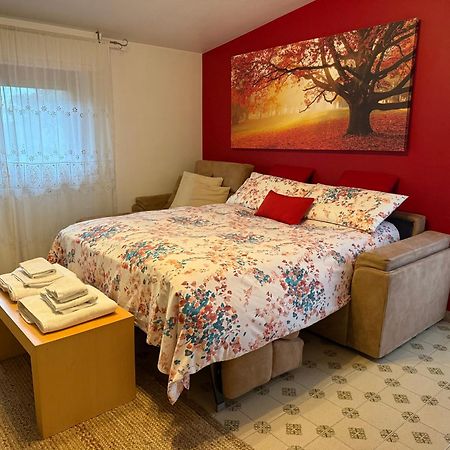 B&B Villa Mirella Casnate Con Bernate Zewnętrze zdjęcie