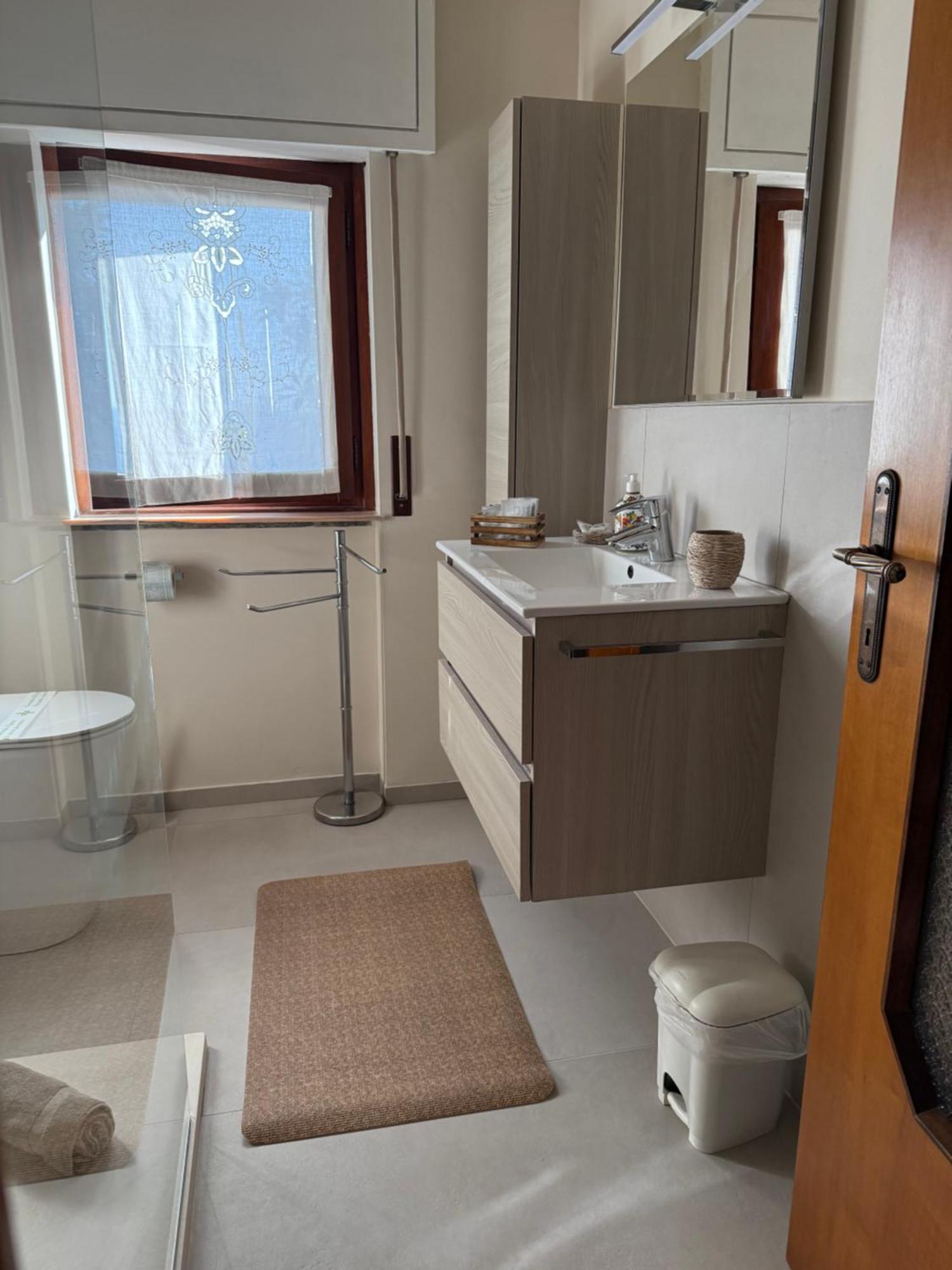 B&B Villa Mirella Casnate Con Bernate Zewnętrze zdjęcie