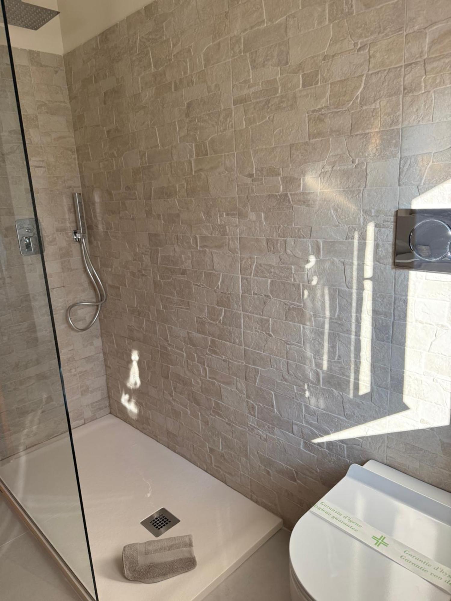 B&B Villa Mirella Casnate Con Bernate Zewnętrze zdjęcie