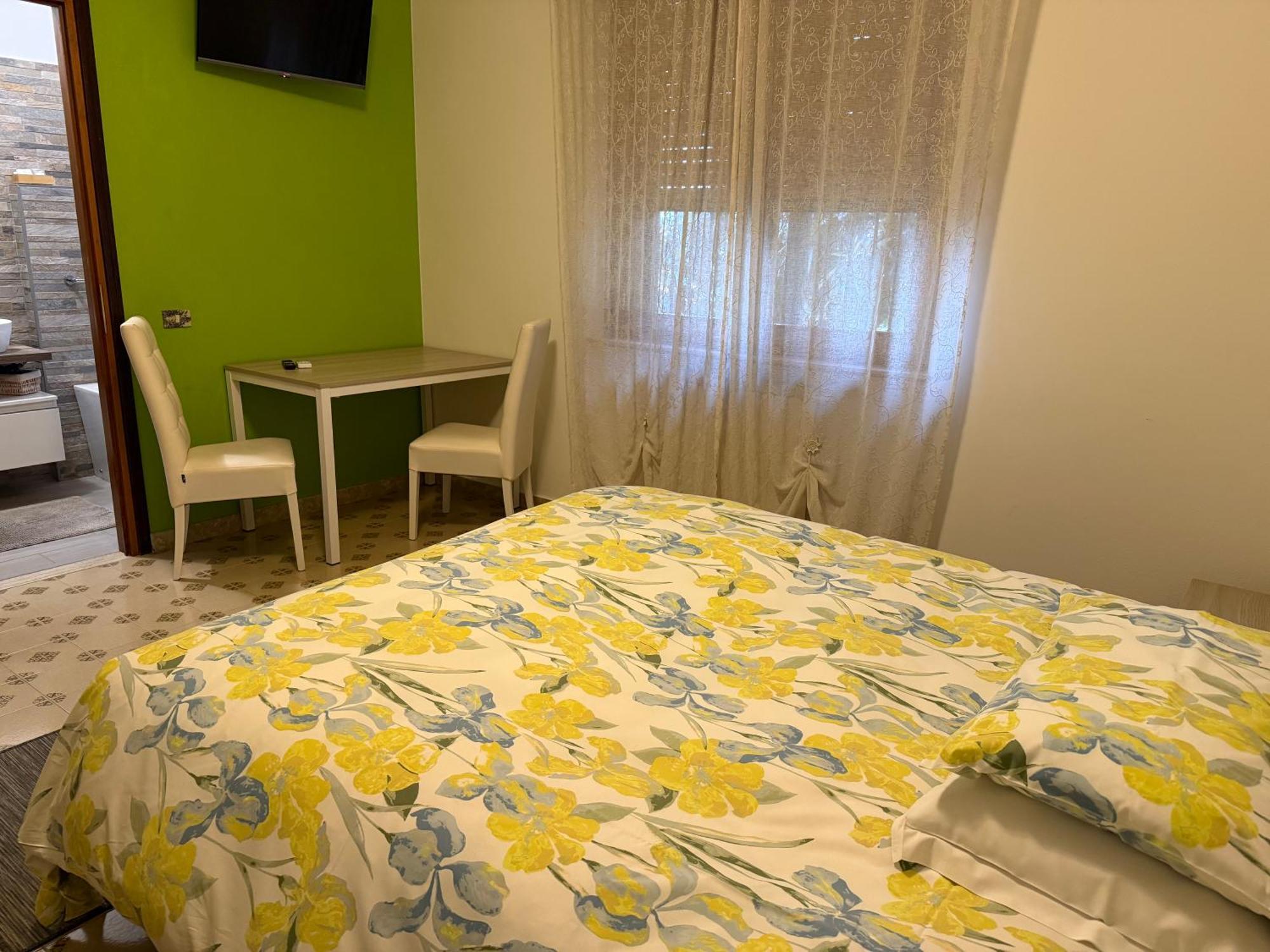 B&B Villa Mirella Casnate Con Bernate Zewnętrze zdjęcie